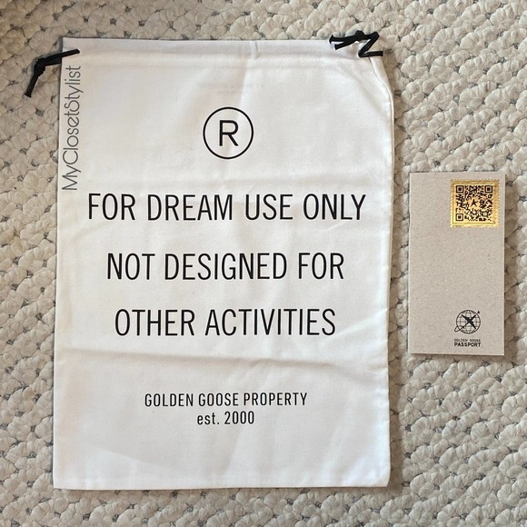 GOLDEN GOOSE Sneakers Sleeper Bag + Passport 2pc set NEW - Picture 1 of 4